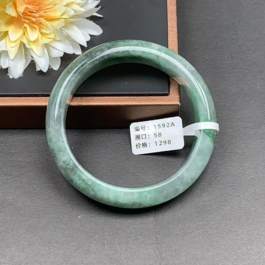1592A 圈口58 翡翠手镯