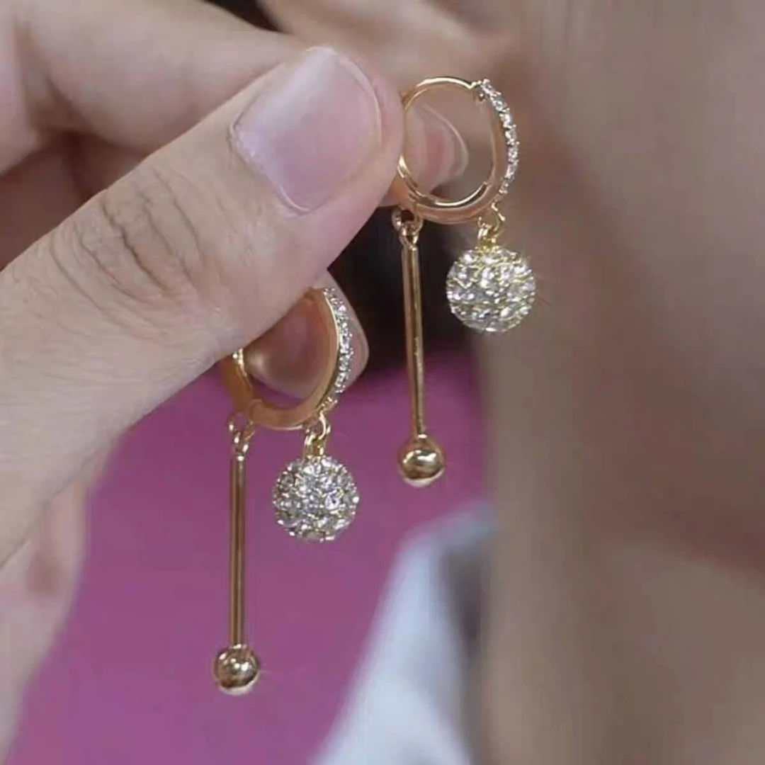 铜合金耳饰 设计感时尚钻球耳扣耳环女2024年新款潮气质网红百搭