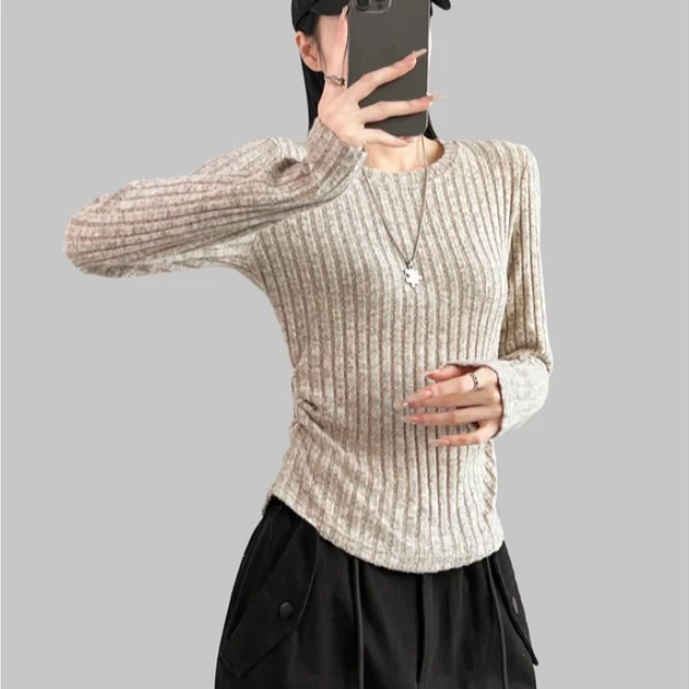 2025秋冬新款针织磨毛坑条女T恤，收腰显瘦时尚经典百搭款