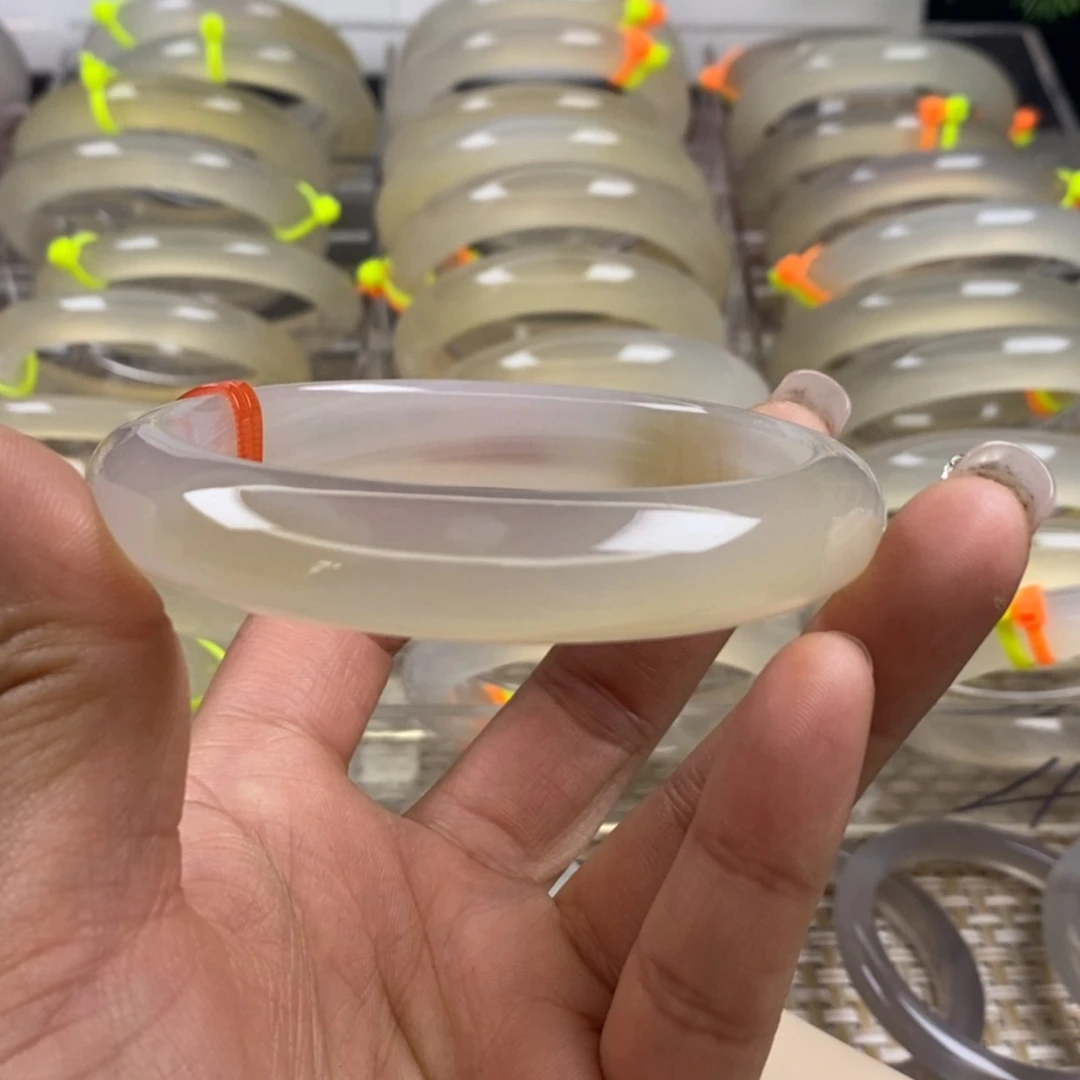 【闪购商品】玛瑙/玉髓手镯未镶嵌s***纸