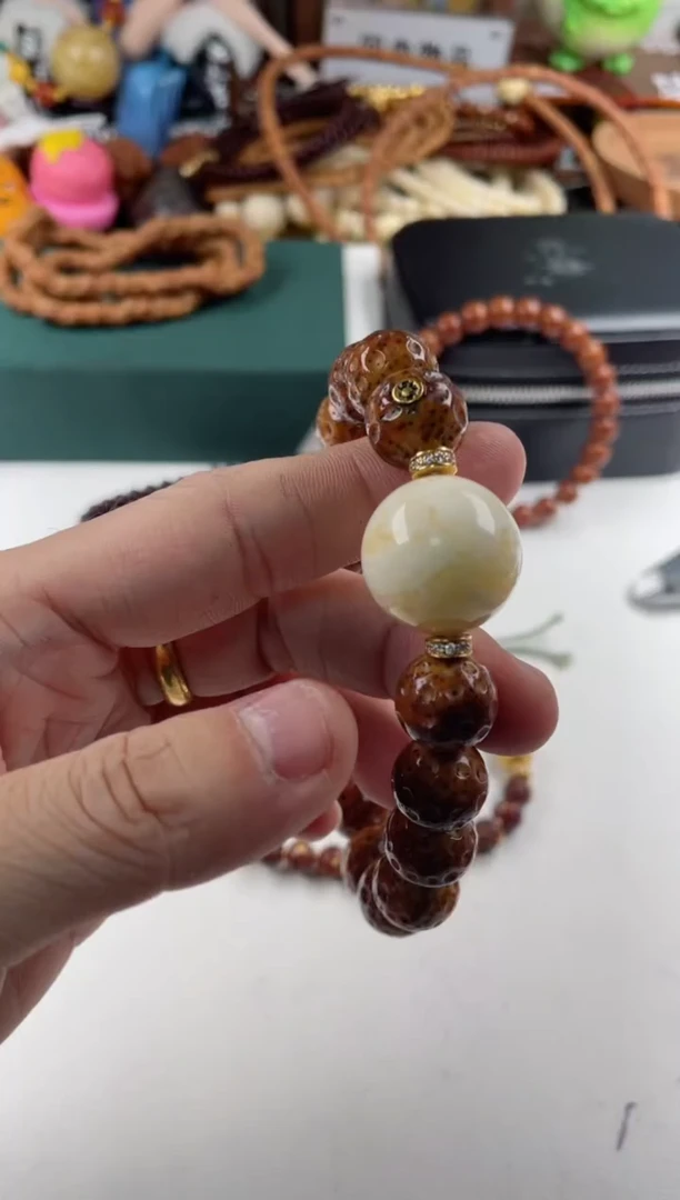 【闪购商品】蜜蜡颈饰未镶嵌蜜蜡圆珠