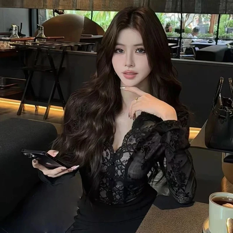 秋冬季加绒打底衫法式V领蕾丝长袖T恤大码胖mm修身显瘦减龄上衣女