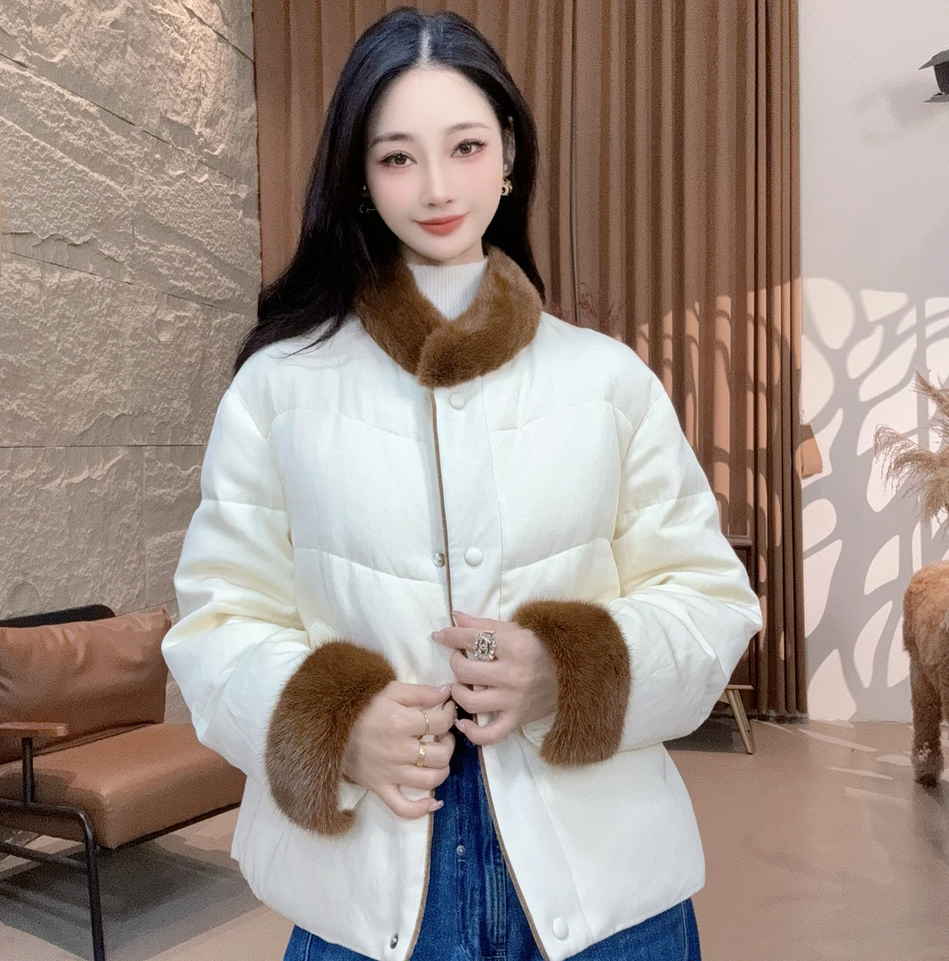 保暖复古风水貂毛领减龄时尚轻奢冬季鹅绒服女装短外套88-519