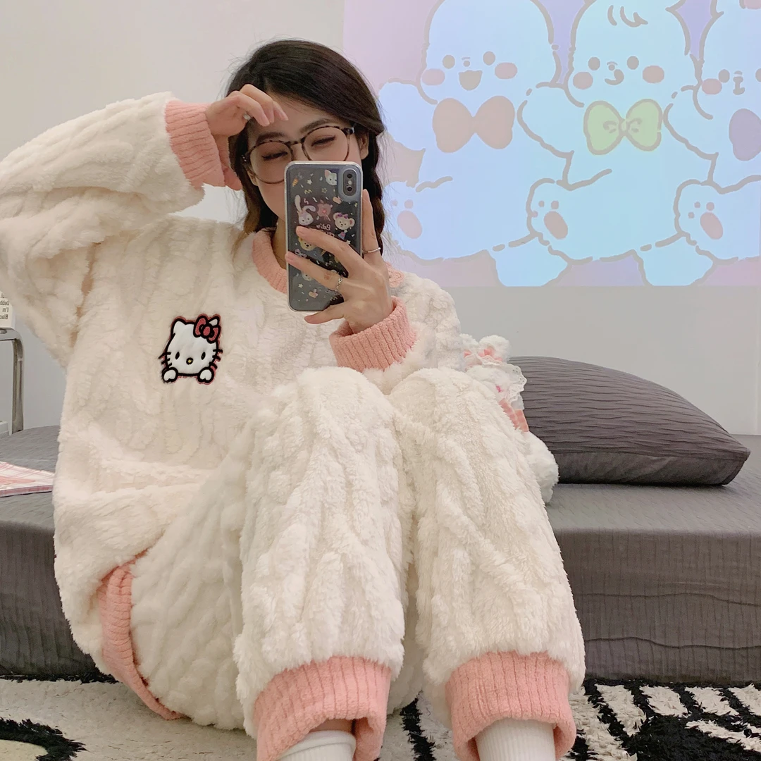 冬季2024新款家居服睡衣女套装毛绒网红少女风加绒加厚卡通可外穿
