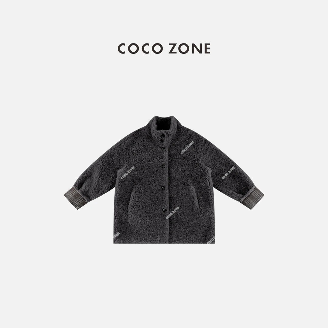COCO ZONE 刘一一“冬日燕尾”100绵羊毛冬季袖口格纹外套CC2D2924