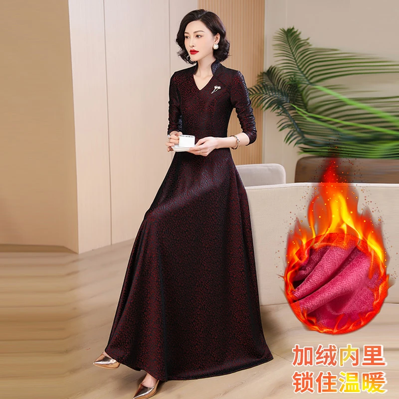 车厘子红连衣裙女2025秋冬加绒新款高端精致显瘦大摆过膝长裙748