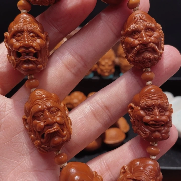 橄榄核核雕纯手工多宝罗汉