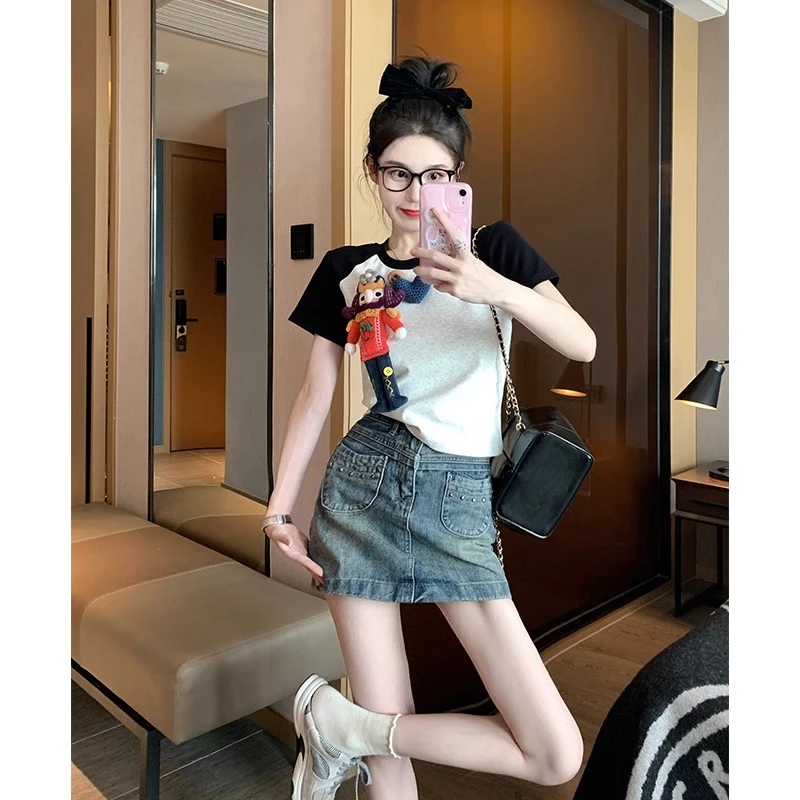 2023新款灰色重工玩偶短袖t恤女夏季小个子辣妹修身显瘦正肩上衣