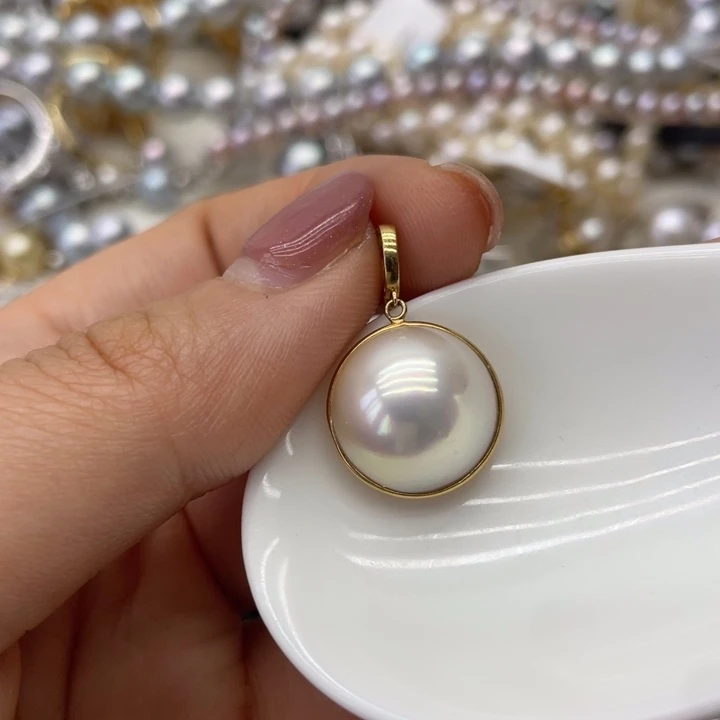 拼合珍珠（马贝珠）吊坠(不含链)18K金镶嵌