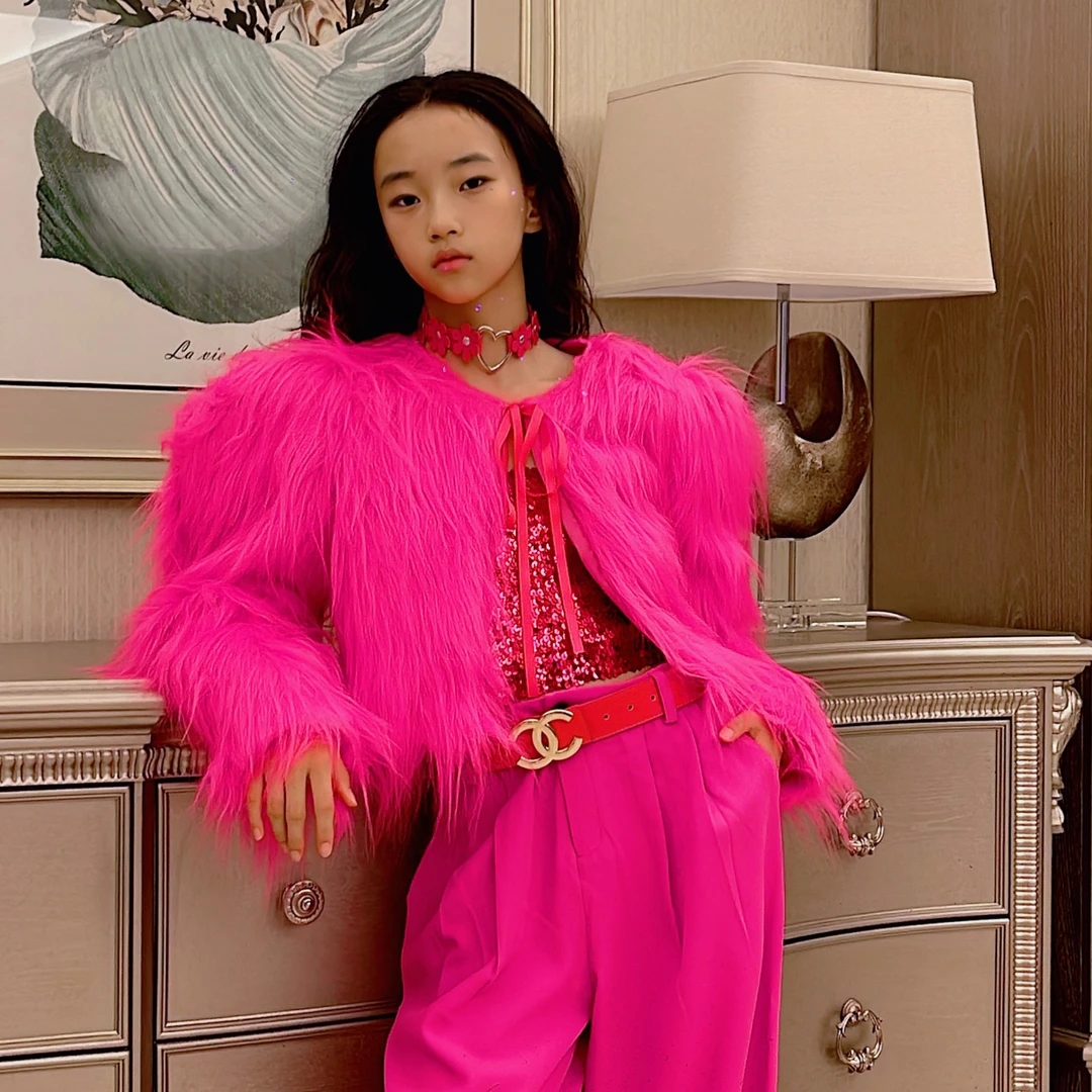 23年秋季新款毛毛衣短款走秀气质时尚款