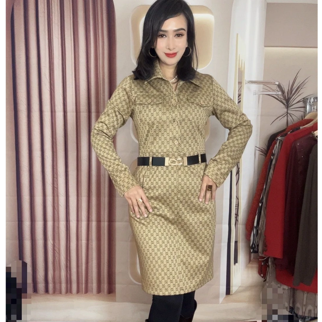 【泥沙服装】2024新款新疆包邮连衣裙显瘦气质长袖网红针织时尚秋冬