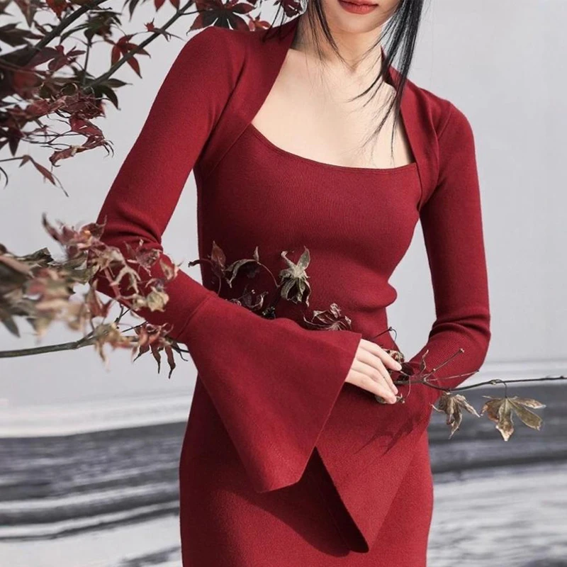 气质修身喇叭长袖针织连衣裙春秋新款绝美打底裙显身材包臀毛衣裙