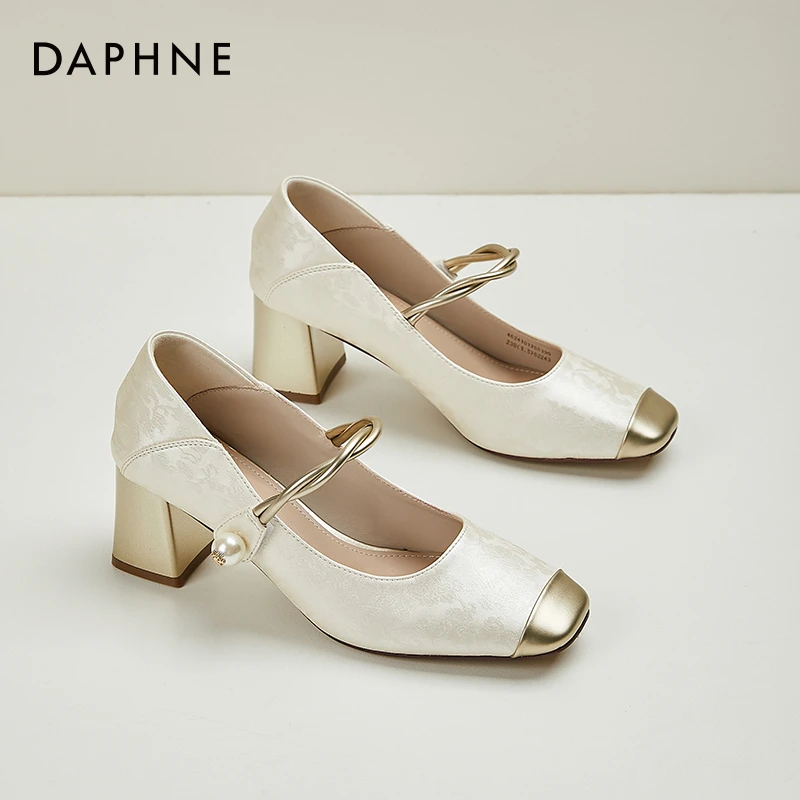 达芙妮复古玛丽珍女鞋夏季新款2025爆款中式浅口百搭气质高跟单鞋