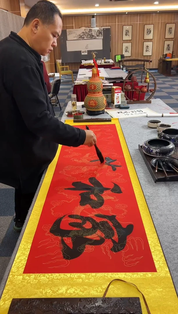 【闪购商品】尹腾蛟-六尺对开长城轴-山高水长