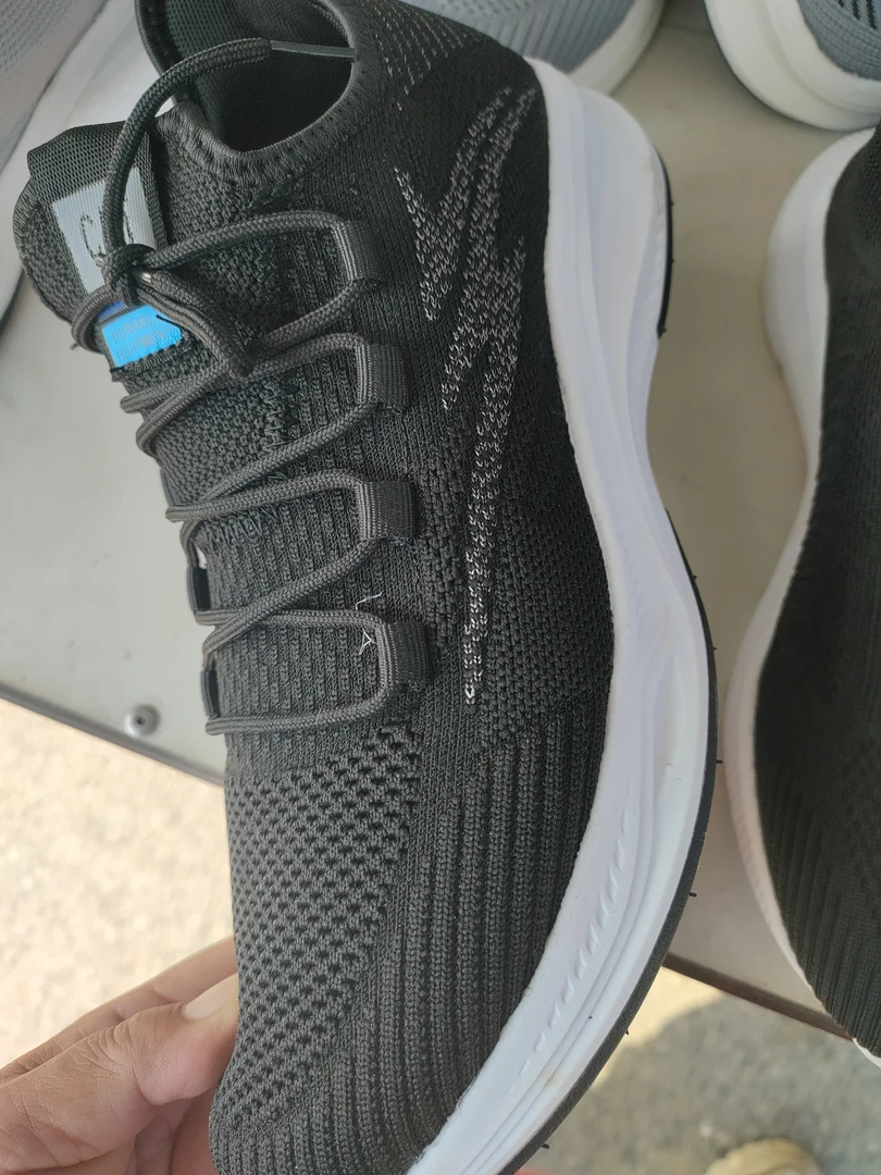 男士运动鞋一脚登适合脚肥脚有骨骨，弹性大袜子鞋