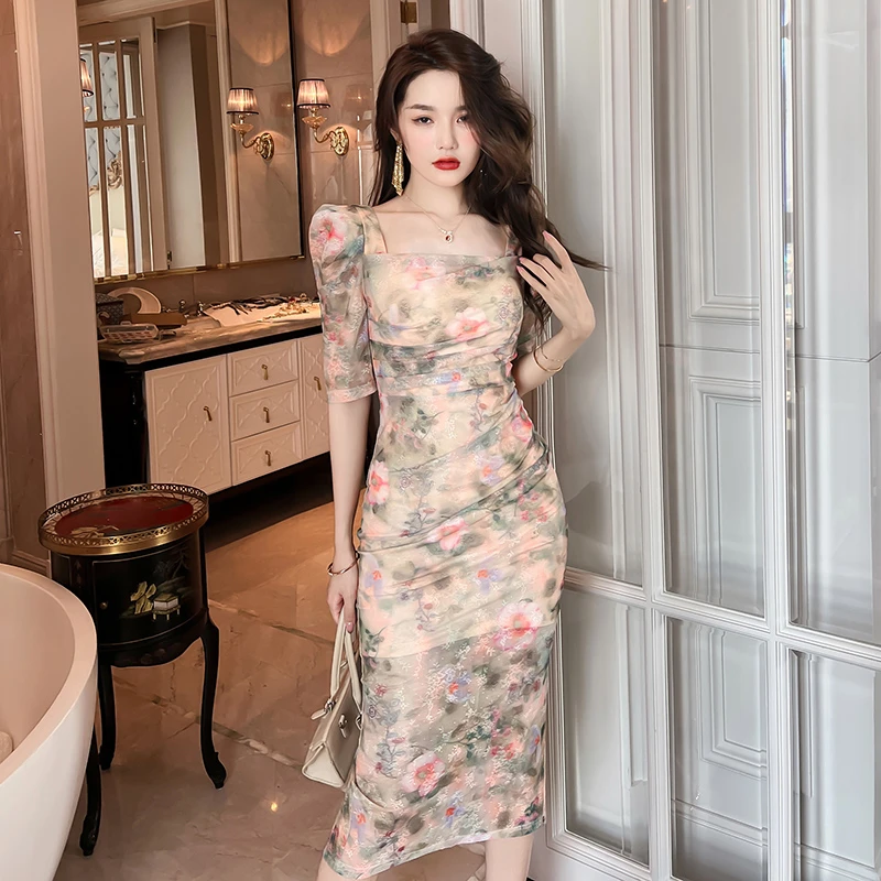 10134 碎花连衣裙收腰方领女人味气质绿色性感纯欲小众设计裙子