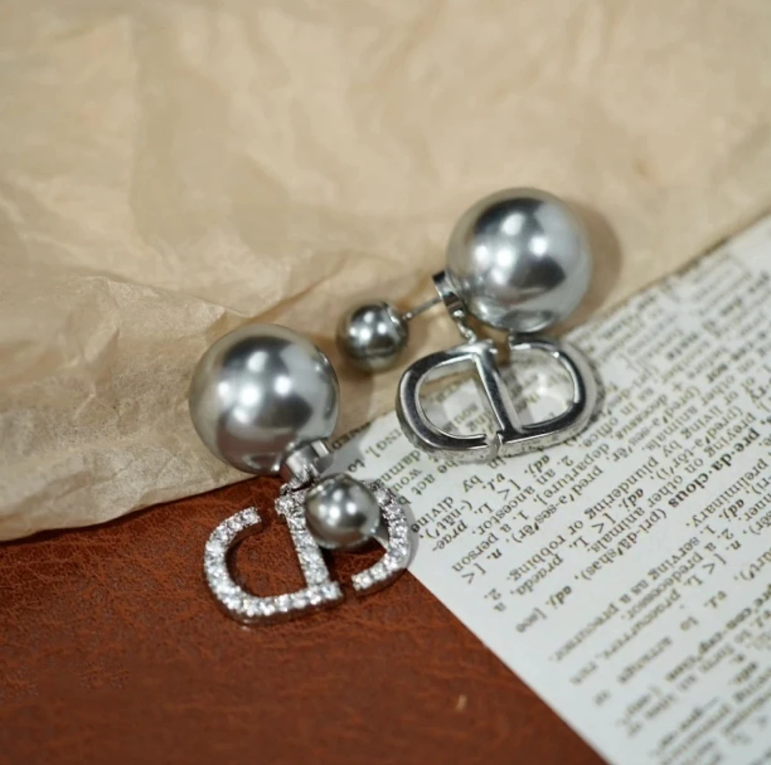 铜合金耳饰 两戴灰色气质珠珠耳钉BV37