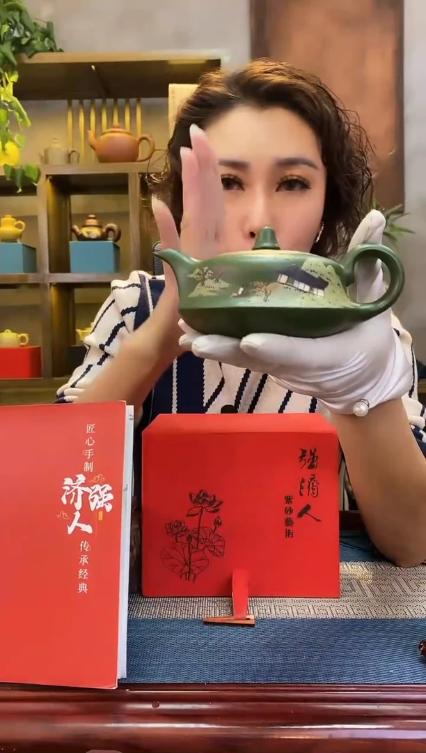 【闪购商品】紫砂茶壶翡翠绿泥泥绘山水曲壶（森）