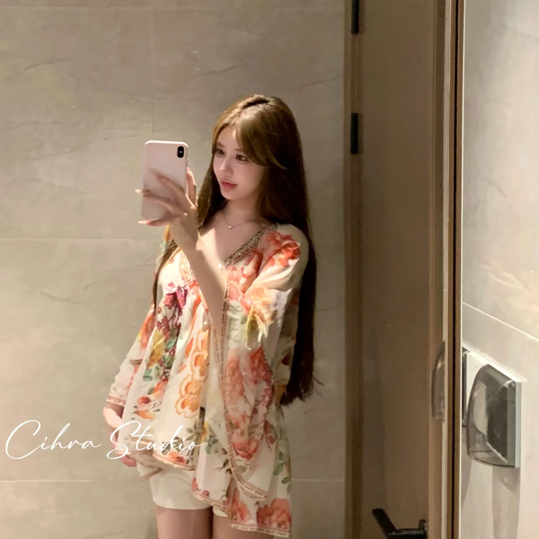 Cihra【花间酒】度假风重工定位印花烫钻V领小众波西米亚宽松衬衫女