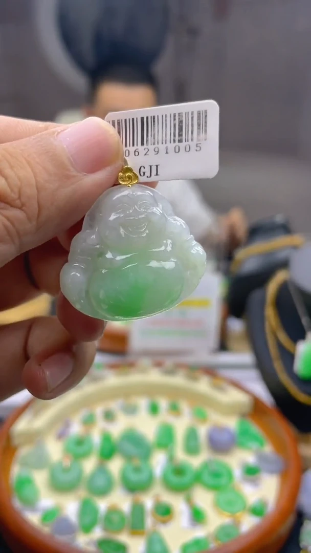 【闪购商品】翡翠颈饰18K金镶嵌天然缅甸A货翡翠 包邮