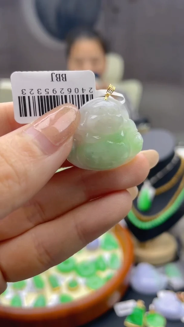 【闪购商品】翡翠颈饰18K金镶嵌天然缅甸A货翡翠 包邮