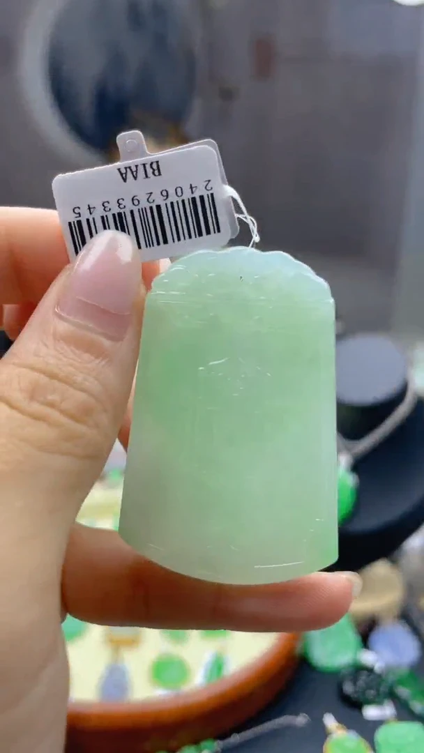 【闪购商品】翡翠吊坠(不含链)未镶嵌包邮+7天无理由