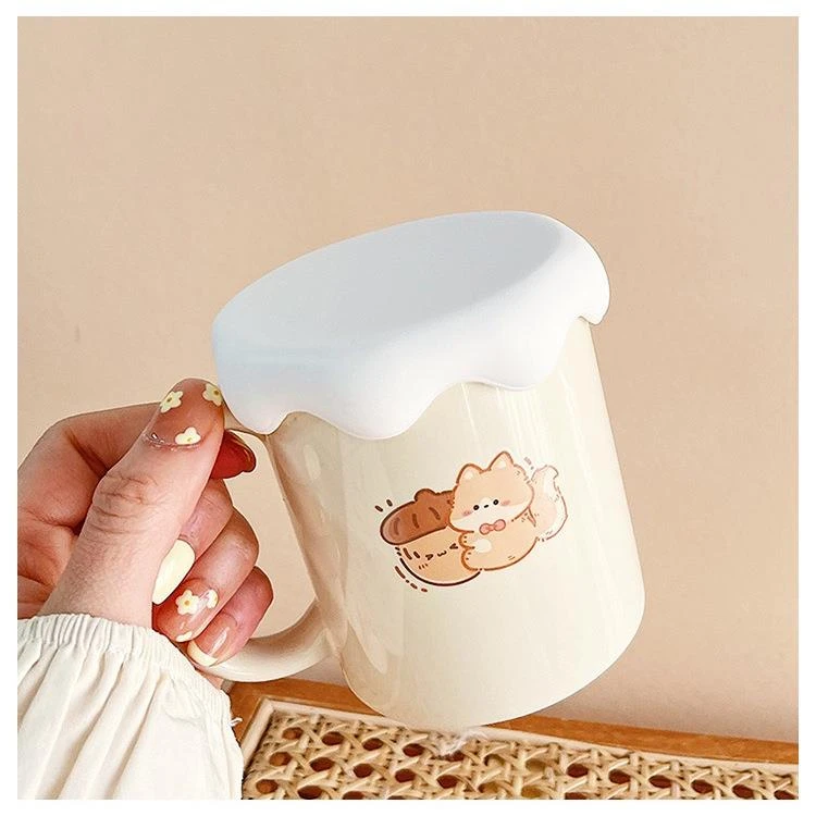 2023新款小松鼠马克杯带盖咖啡杯陶瓷办公室喝水杯女生高颜值可爱