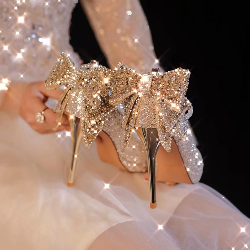 水晶珍珠链脚环时尚新娘婚鞋婚纱温柔18成人礼蝴蝶结尖头女朋友