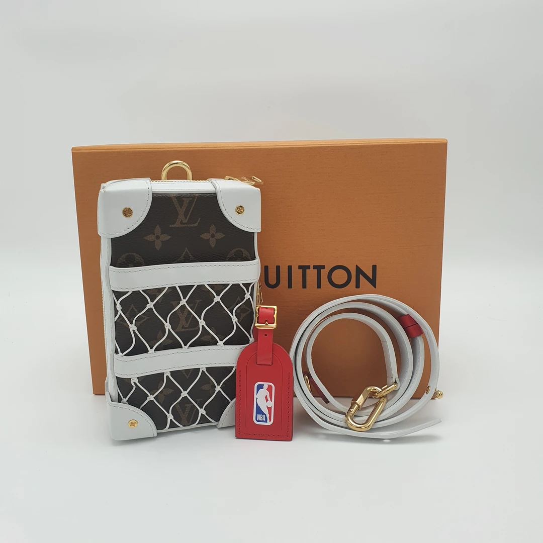95新 LouisVuitton/路易威登 LVNBA联名款SOFT TRUNK秀款/DH11307