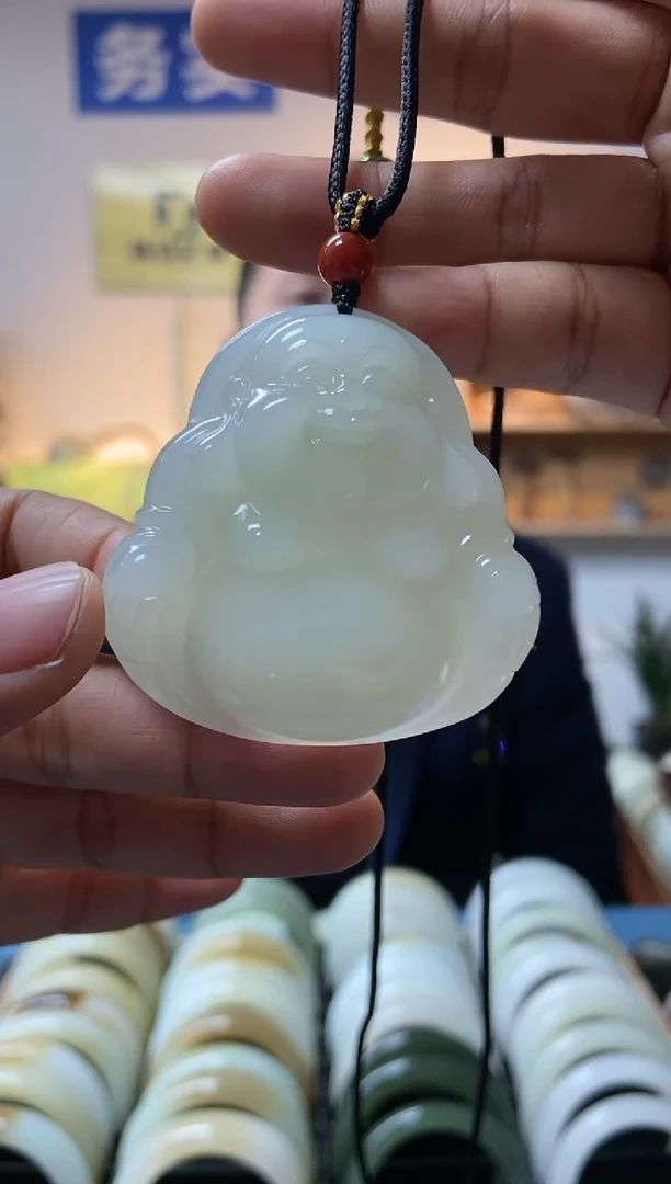 【闪购商品】和田玉颈饰未镶嵌佛公挂件一件