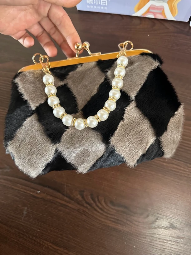 毛毛包女2024新款冬季真狐狸毛链条小包高级质感小众设计斜挎包女