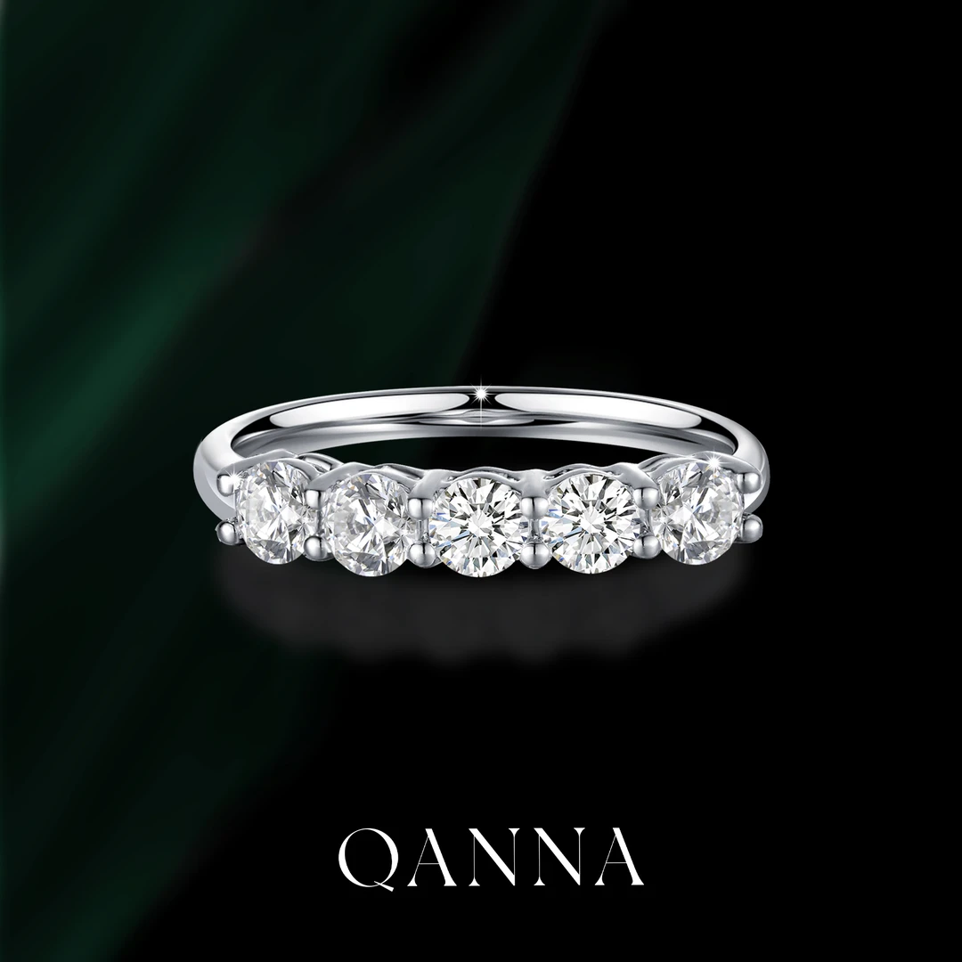 QANNA【1克拉】【五公主】时尚简约百搭神器钻石戒指排戒AY