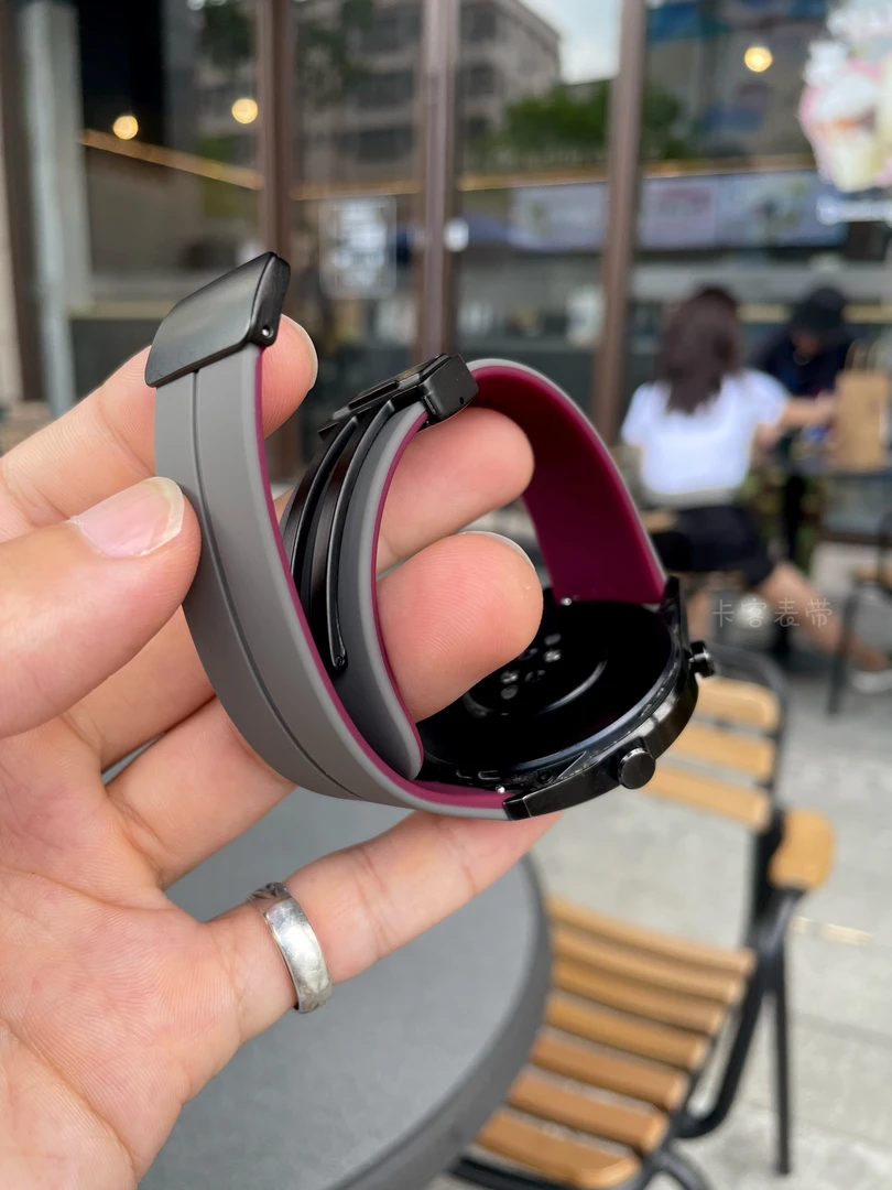 卡客 适用华为手表GT4表带gt23pro硅胶watch34磁吸扣双色fit4小米