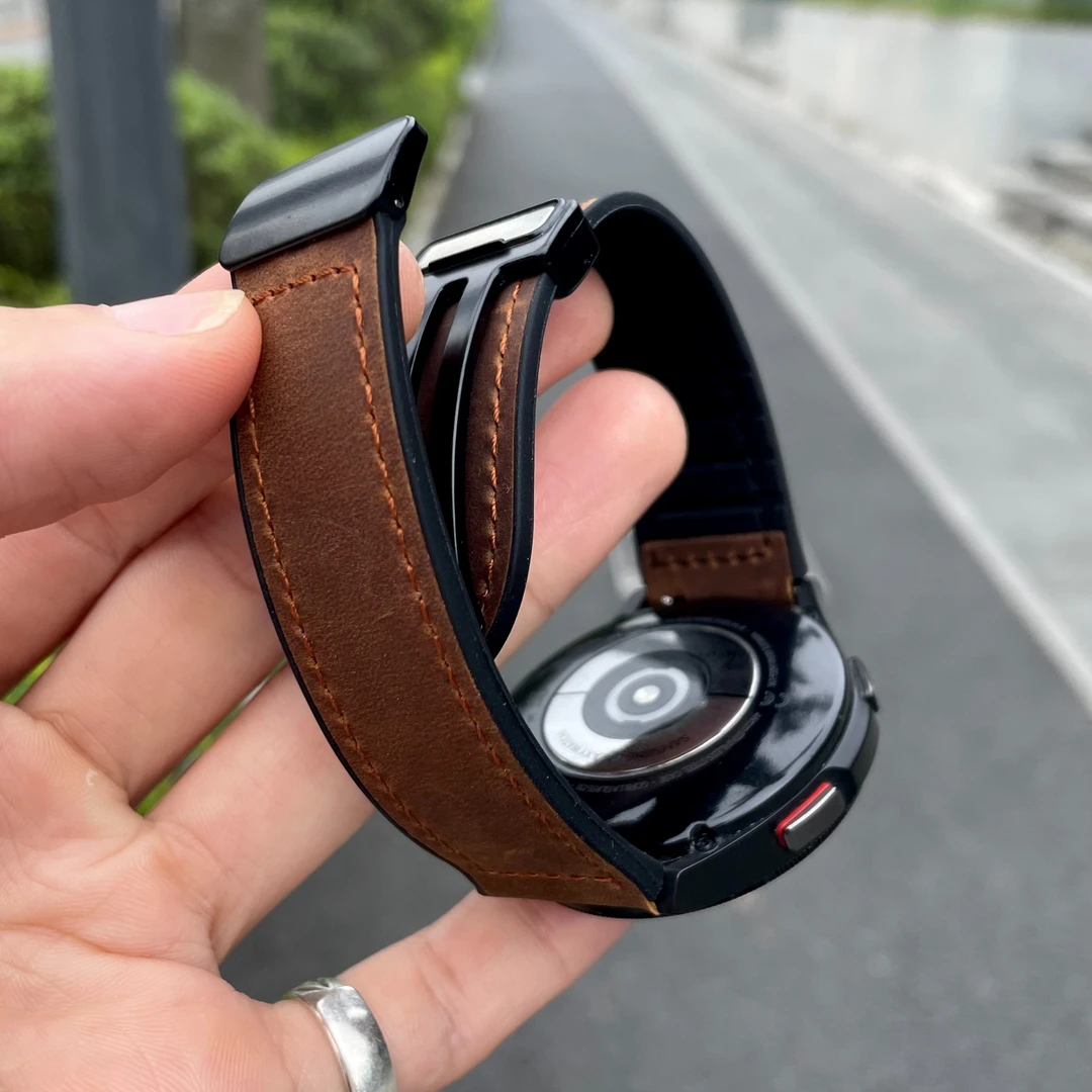 疯马纹皮适用三星手表Galaxy Watch 4classic表带5pro真皮磁吸扣6