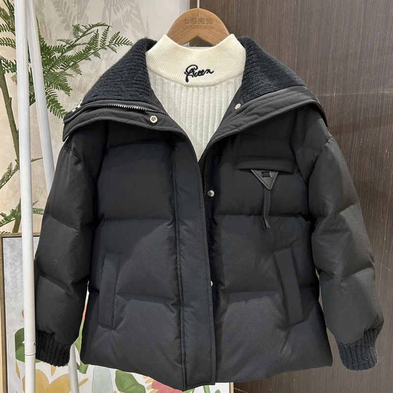 1005女童冬季新款加厚黑色短款宽松羽绒服