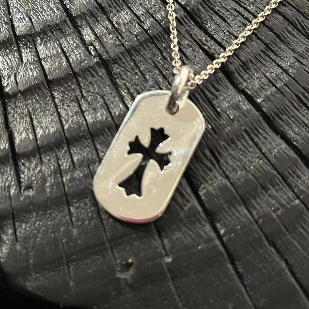 925银银制品 Chrome Hearts 克罗心 全银十字镂空中号军牌吊坠