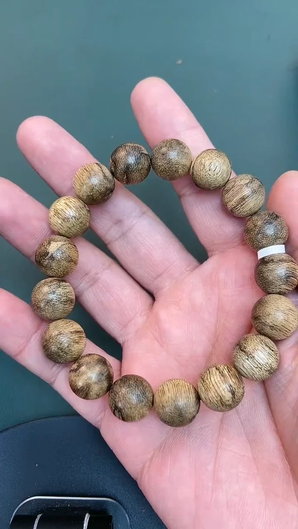 【闪购商品】沉香手串C8880天然野高货