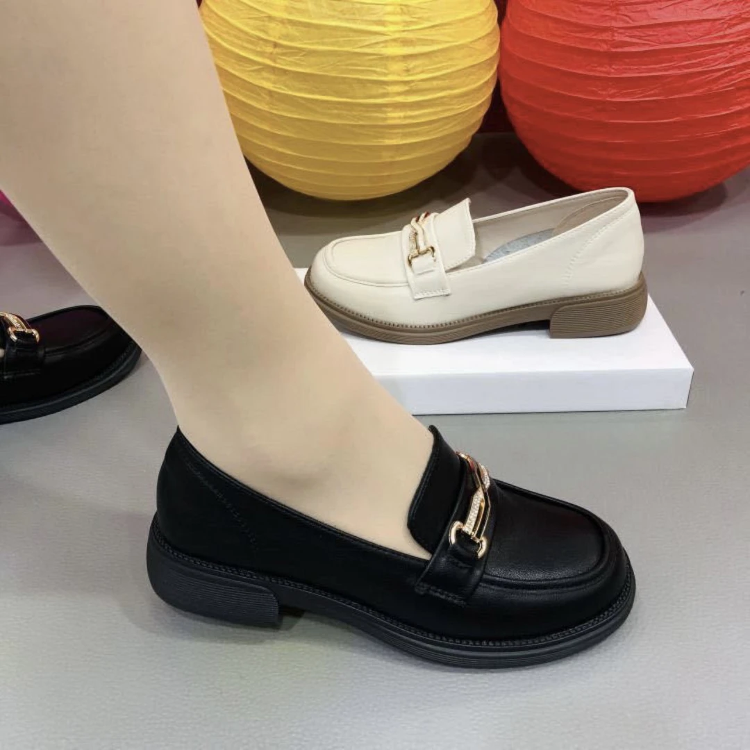 爆款真皮软皮单鞋女英伦风女士皮鞋休闲乐福鞋防滑软底中年妈妈鞋