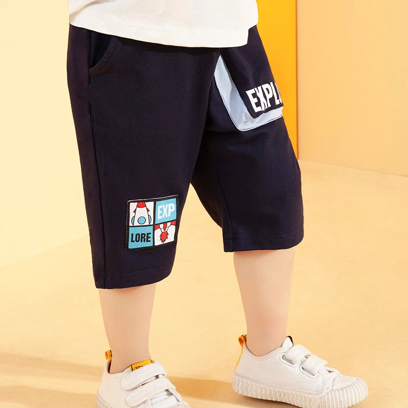 Z1180//男童夏季裤子新款儿童运动中裤薄透气中大童时尚五分裤