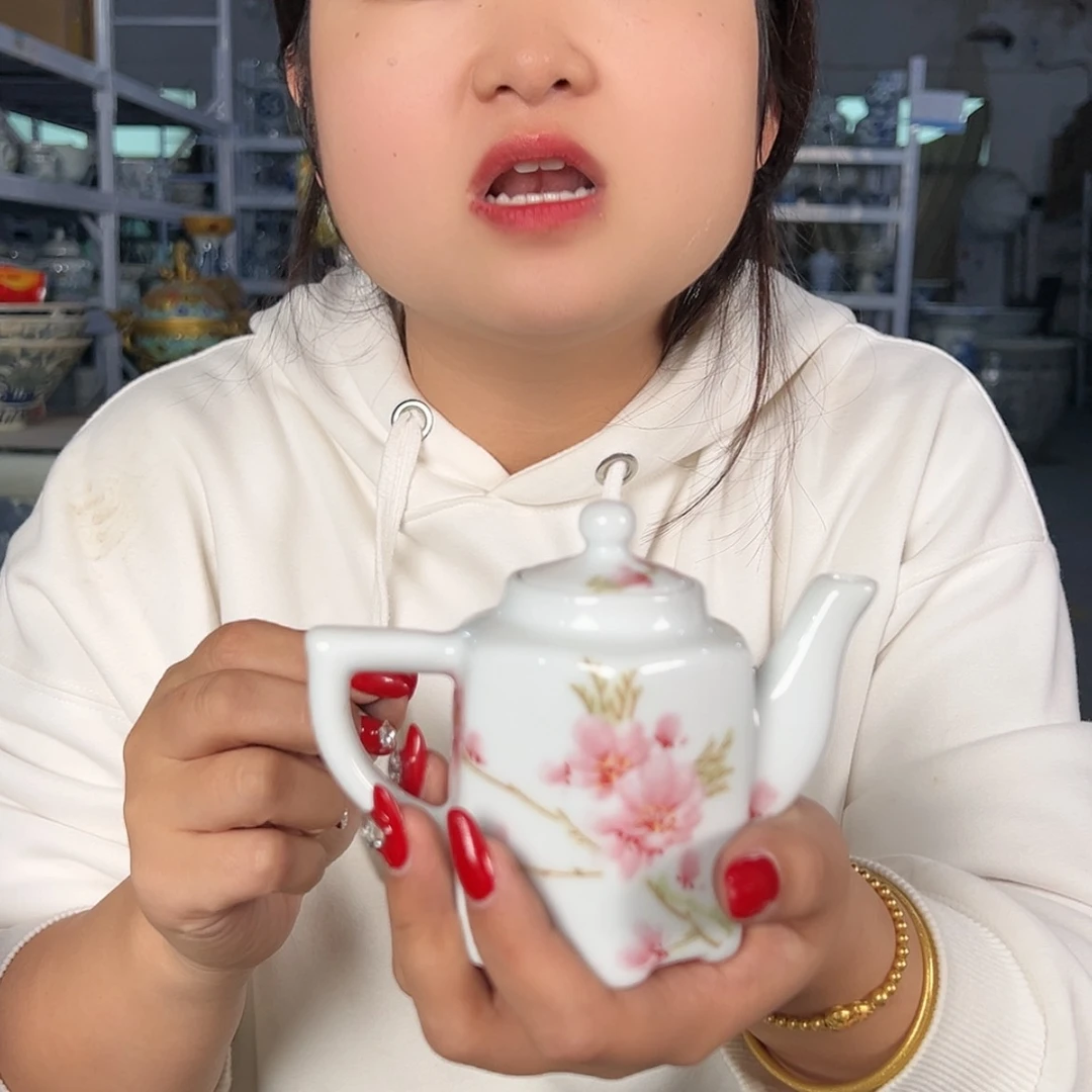 【闪购商品】瓷摆件