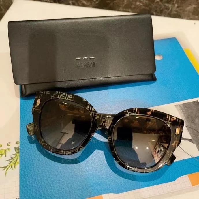 全新未使用 FENDI/芬迪 Fendi老花墨镜