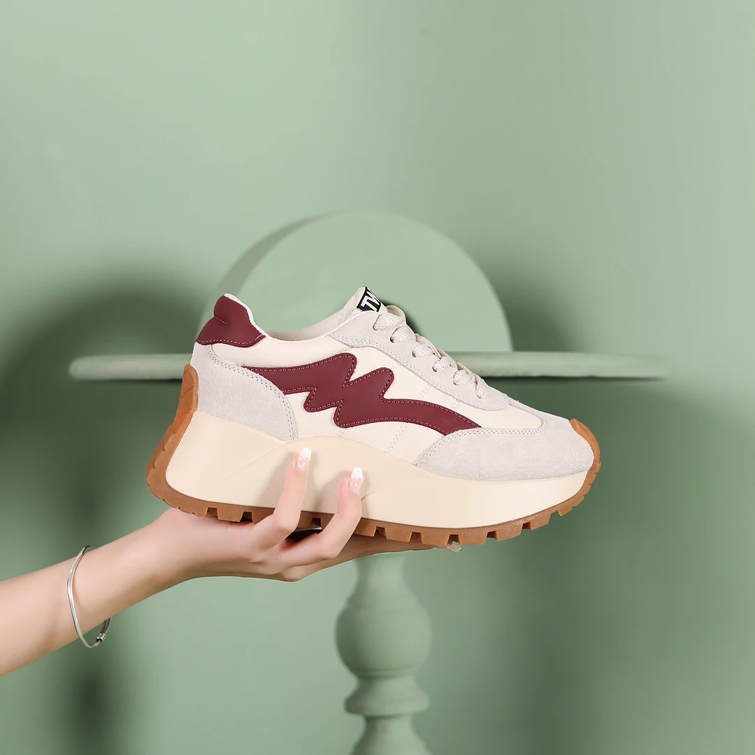 【布哥新款】增高6cm时尚阿甘鞋厚底加绒百搭女士休闲鞋9600-1012