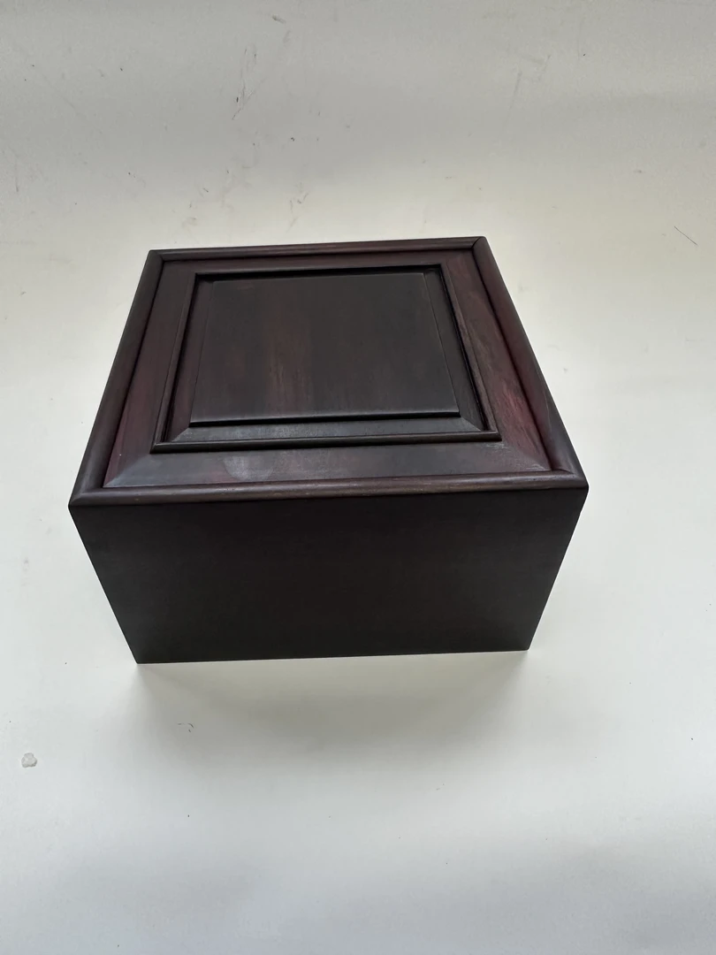 大叶紫檀茶壶盒   16×16×10