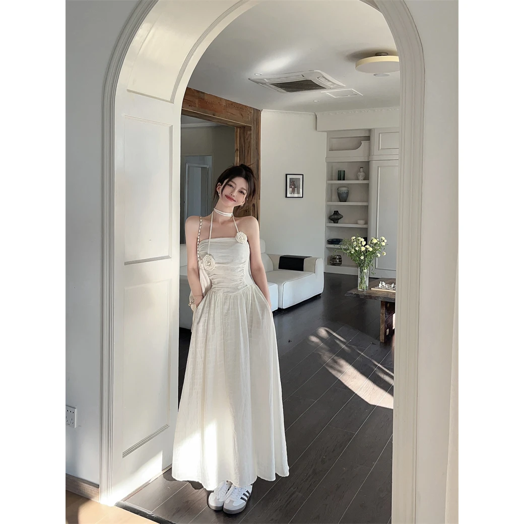 设计感白色轻奢女装夏季新款法式温柔风仙气气质收腰修身长裙子