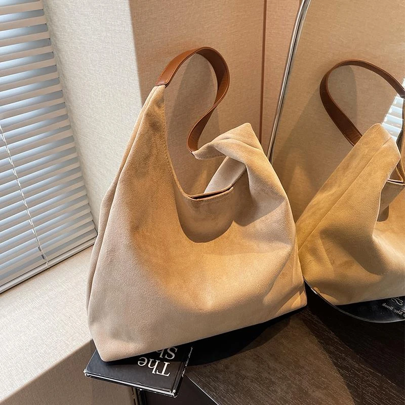 小众绒面包包女2025新款时尚大容量单肩腋下包休闲百搭通勤托特包