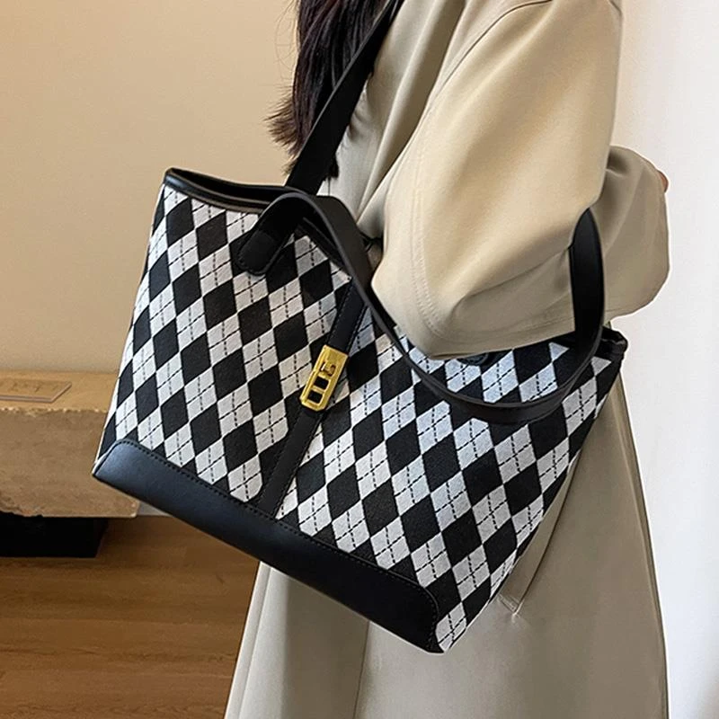 菱格托特包女2023新款包包秋季休闲布包单肩包大容量流行通勤大包