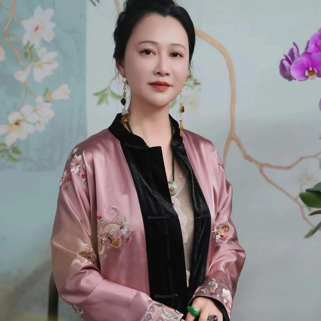 【云裳溪2024｜3月新款】中国风网红豆沙加黑色绣花两面穿上衣女外套