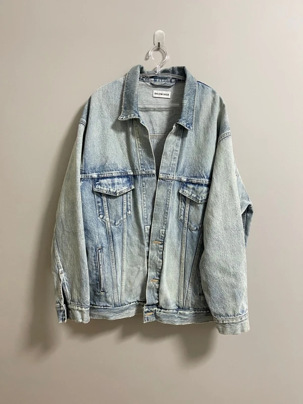 巴黎世家 balenciaga牛仔外套99新 售价3480