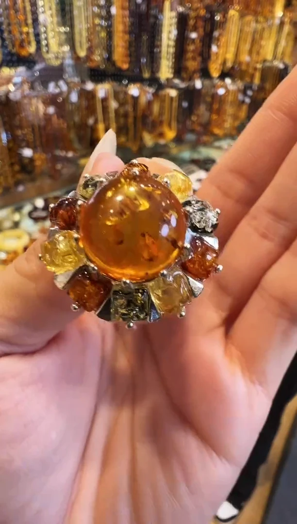 【闪购商品】琥珀戒指银S925镶嵌欧款精品花朵精工镶嵌戒指