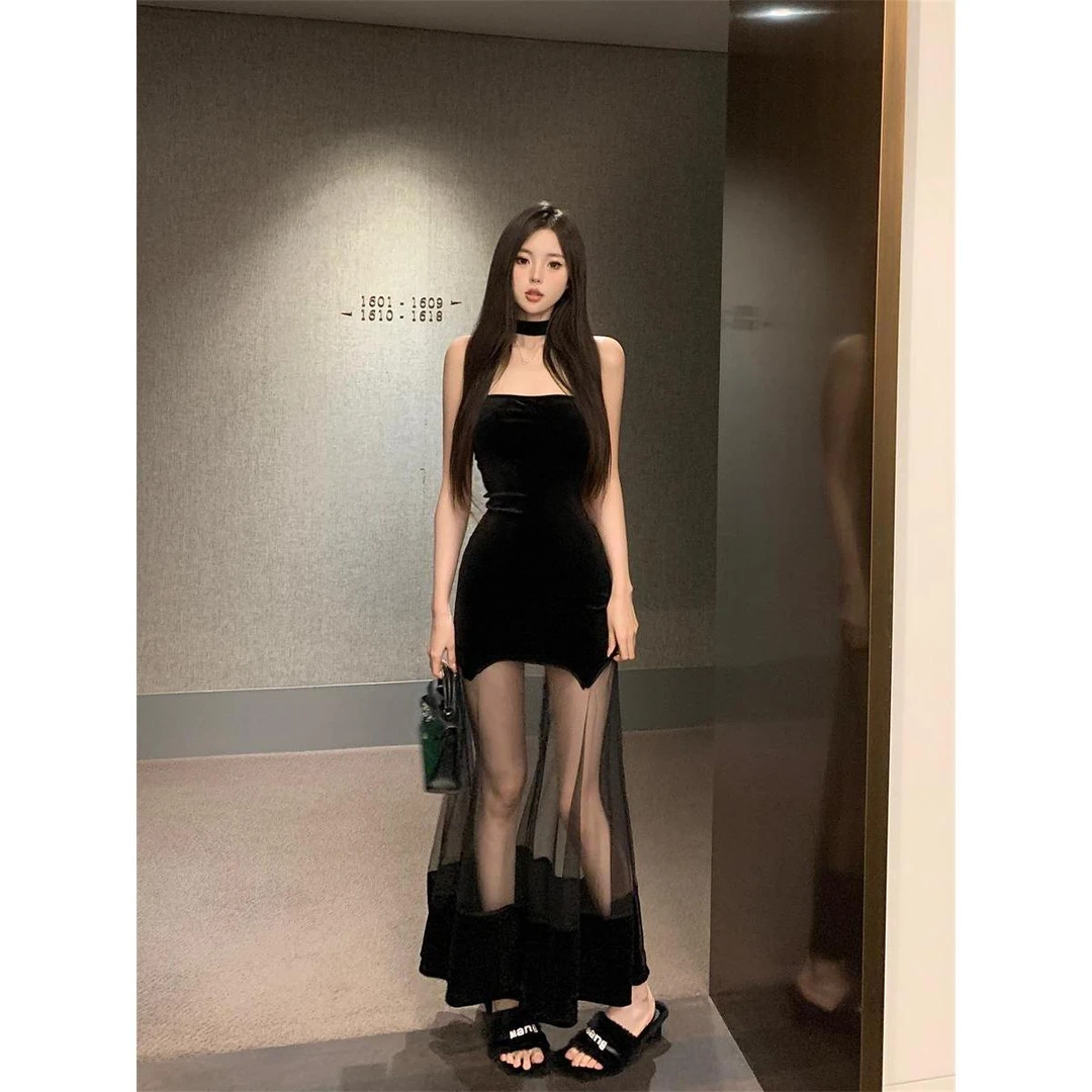 2024春装气质辣妹抹胸连衣裙女设计感小众纯欲性感露背显瘦长裙子